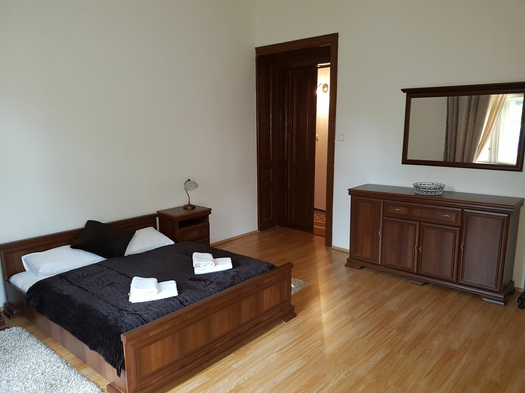 Villa Sofia Apartments Karlovy Vary Ngoại thất bức ảnh